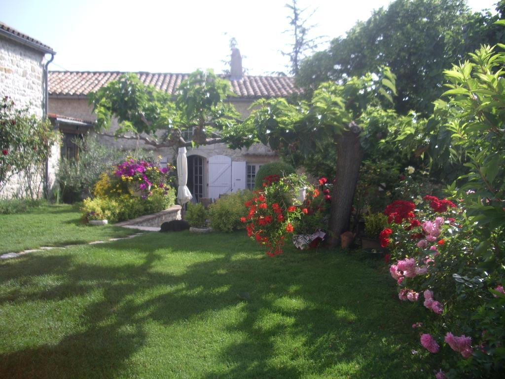 Le Mas Fa Sua Bed & Breakfast Malataverne ภายนอก รูปภาพ